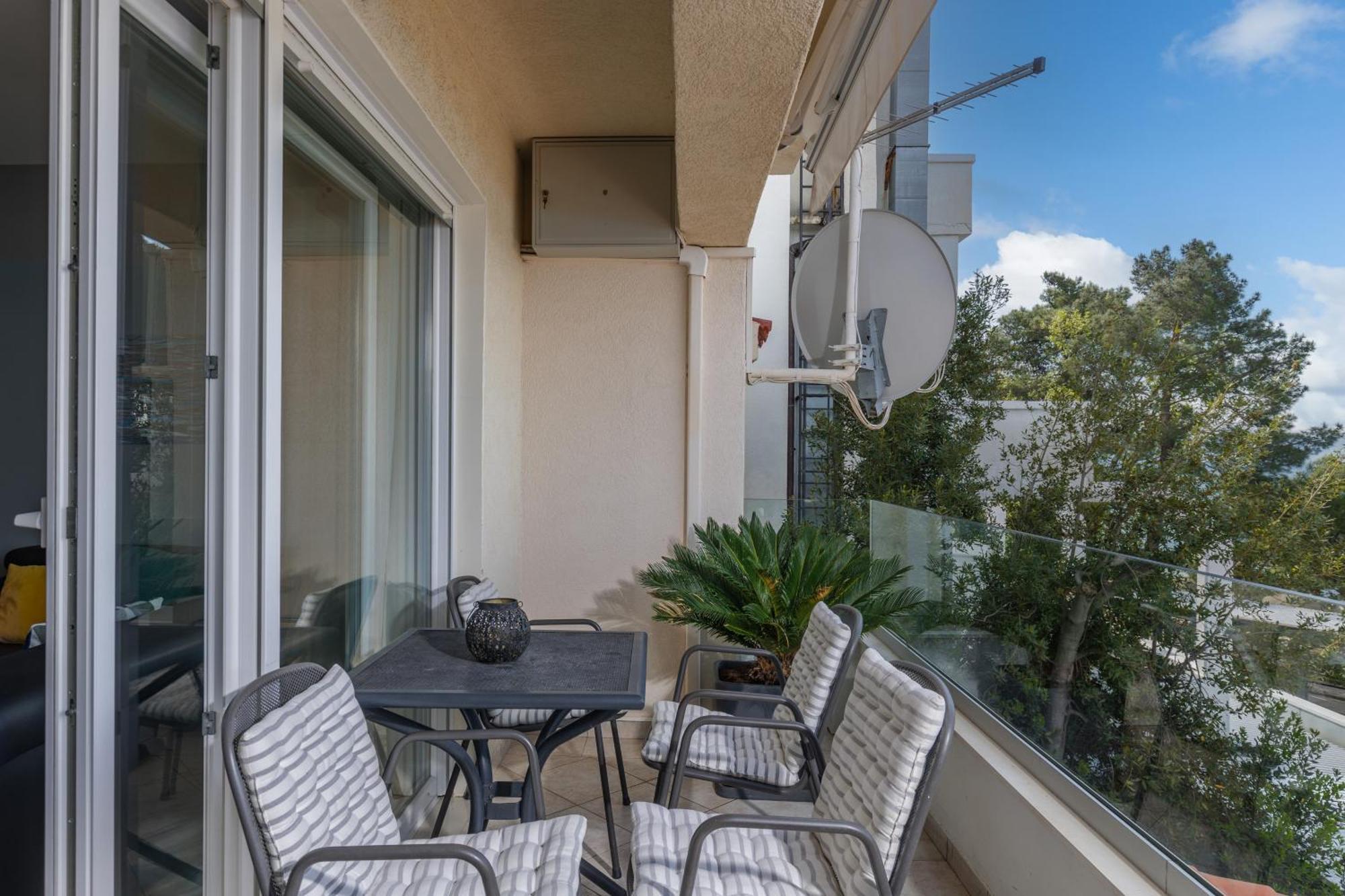Apartments Sax Crikvenica Eksteriør billede