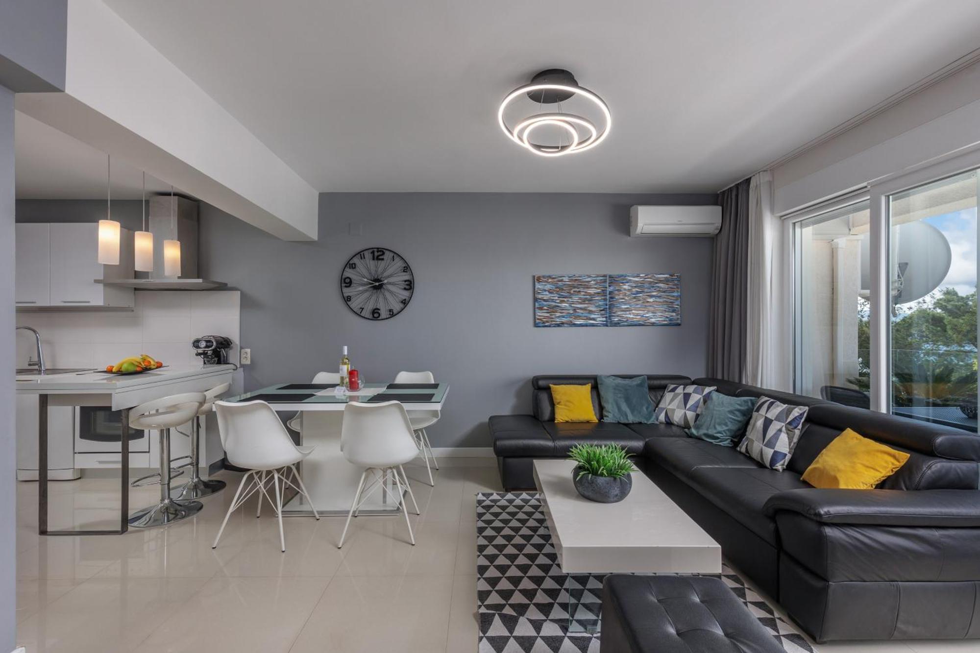 Apartments Sax Crikvenica Eksteriør billede