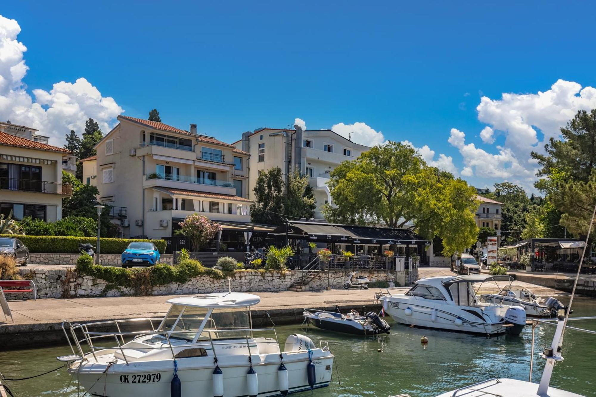 Apartments Sax Crikvenica Eksteriør billede